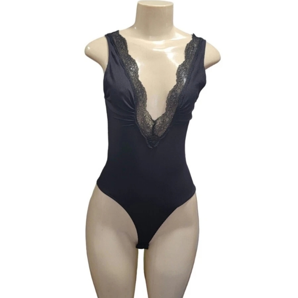 Zara Women's Size Small Sleeveless Black Body Suit 2 Snap Closure